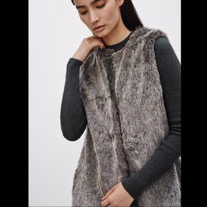 Aritzia - Talula - Romilly Faux Fur Vest - Faux Fur - Size XS